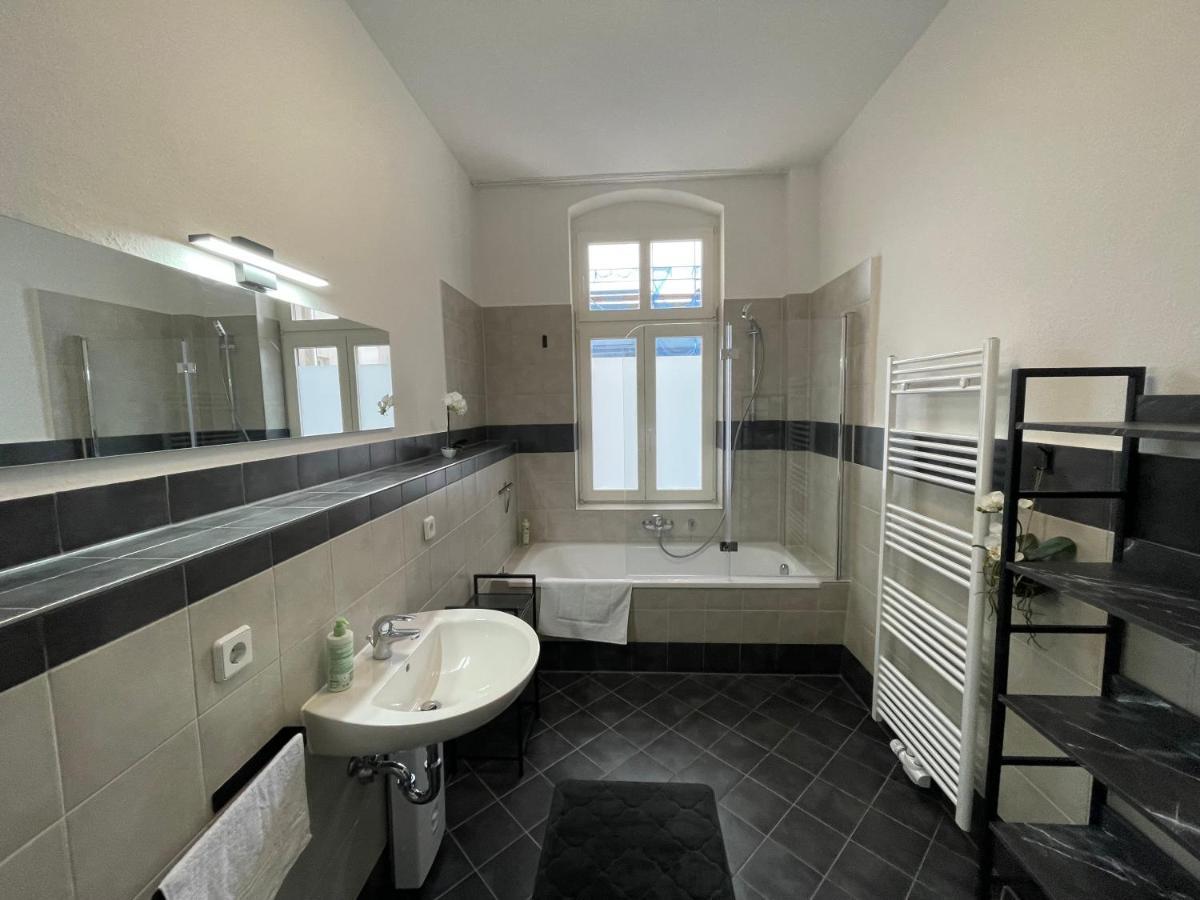 Lucky Stays Ls07 - Vollausstattung - Zentrum - Aufzug - Grosse Kueche - 2 Zimmer - Smart-Tv Magdeburg Exterior photo